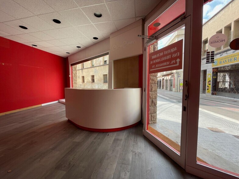 Local en Igualada, Barcelona en alquiler - Foto del edificio - Imagen 3 de 3