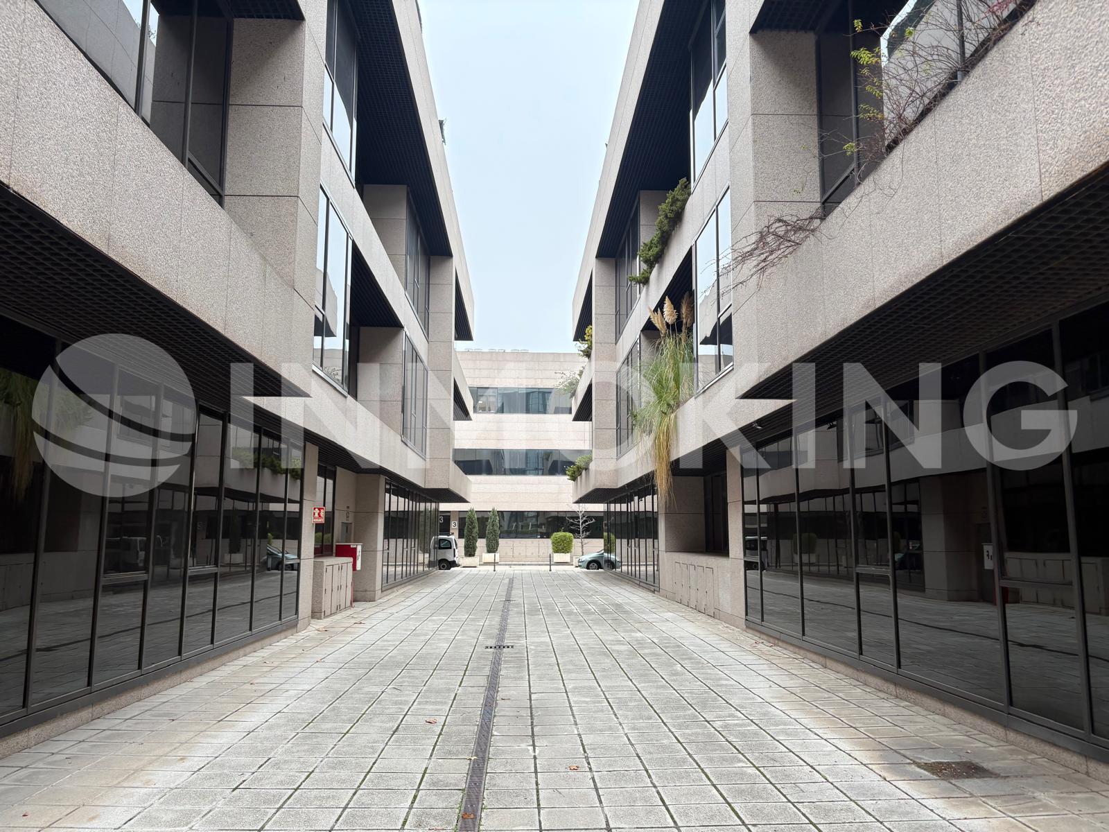 Oficina en San Sebastián de los Reyes, Madrid en alquiler Foto del edificio- Imagen 1 de 4