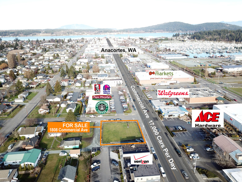 1808 Commercial Ave, Anacortes, WA en venta - Foto principal - Imagen 1 de 6