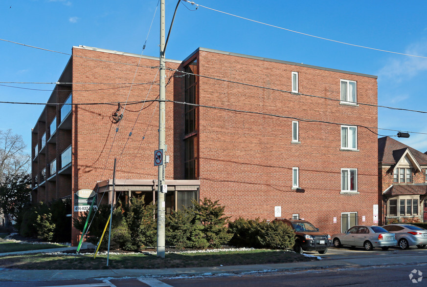 1741 Bayview Ave, Toronto, ON en venta - Foto del edificio - Imagen 2 de 4