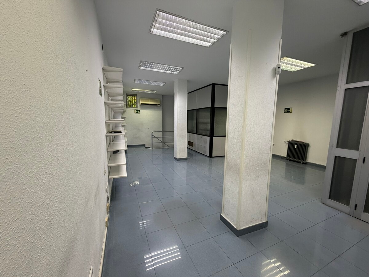 Calle de Jesús Aprendiz, 11, Madrid, MAD 28007 - Unidad Puerta 01, Esc. 5 - - Foto del interior - Image 2 of 3