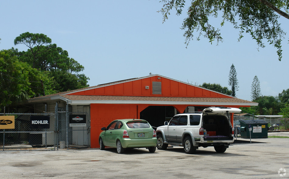 19650 S Tamiami Trl, Fort Myers, FL en venta - Foto del edificio - Imagen 2 de 3