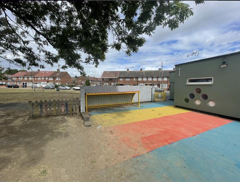 6 Edison Dr, Southall en alquiler - Foto del edificio - Imagen 2 de 4