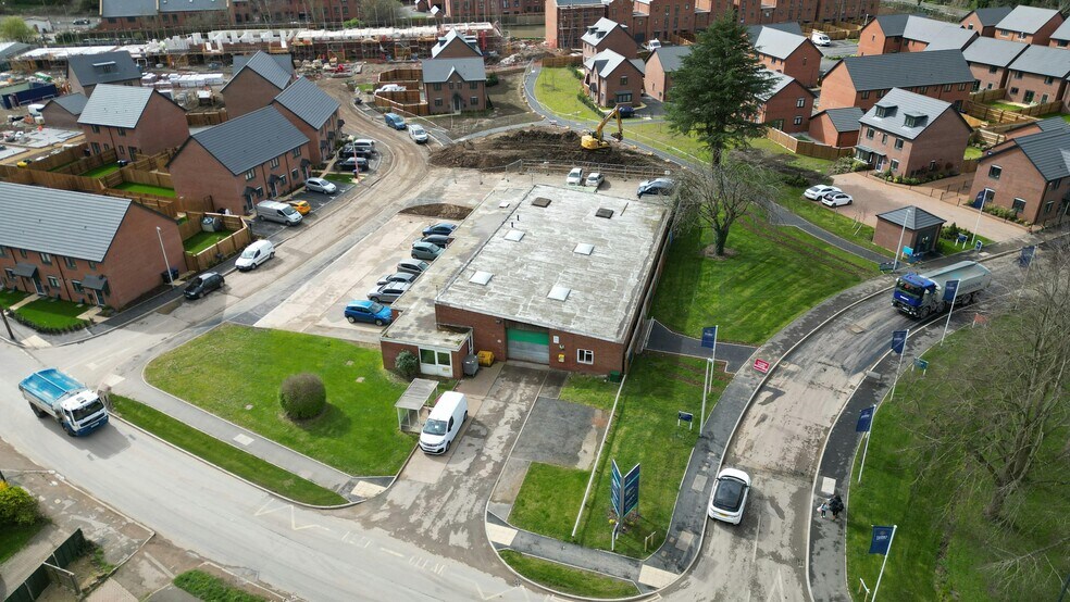 Montague Rd, Warwick en alquiler - Foto del edificio - Imagen 3 de 5