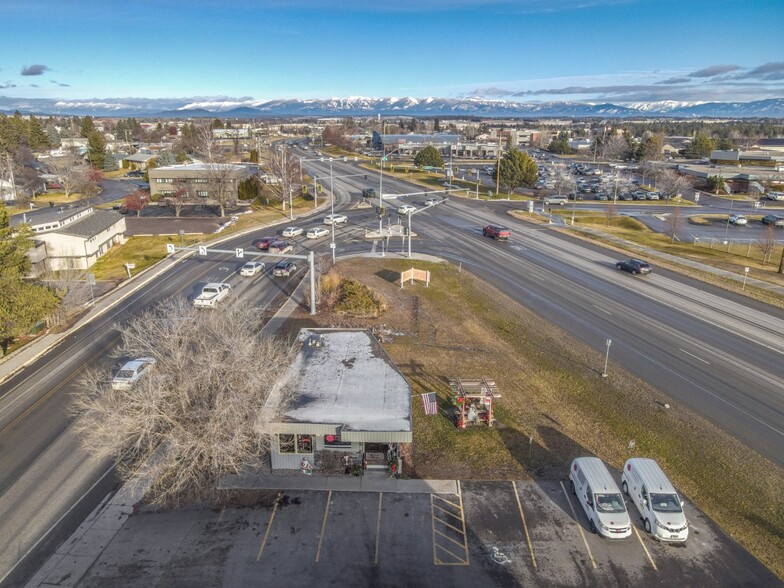 1297 N Meridian Rd, Kalispell, MT en venta - Foto del edificio - Imagen 2 de 6