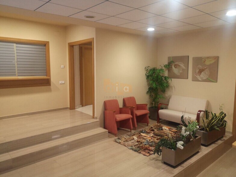 Oficina en Ontinyent en alquiler - Foto del edificio - Imagen 2 de 8