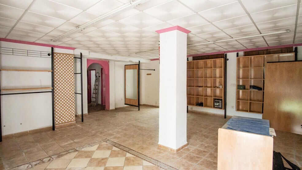 Local en Elda, Alicante en venta - Foto del interior - Imagen 1 de 15