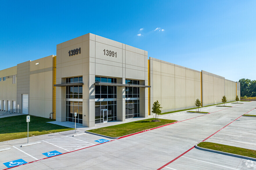 13991 US HWY 80, Forney, TX en alquiler - Foto del edificio - Imagen 1 de 31