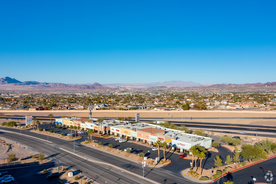 76 W Horizon Ridge Pky, Henderson, NV en alquiler - Foto del edificio - Imagen 3 de 4