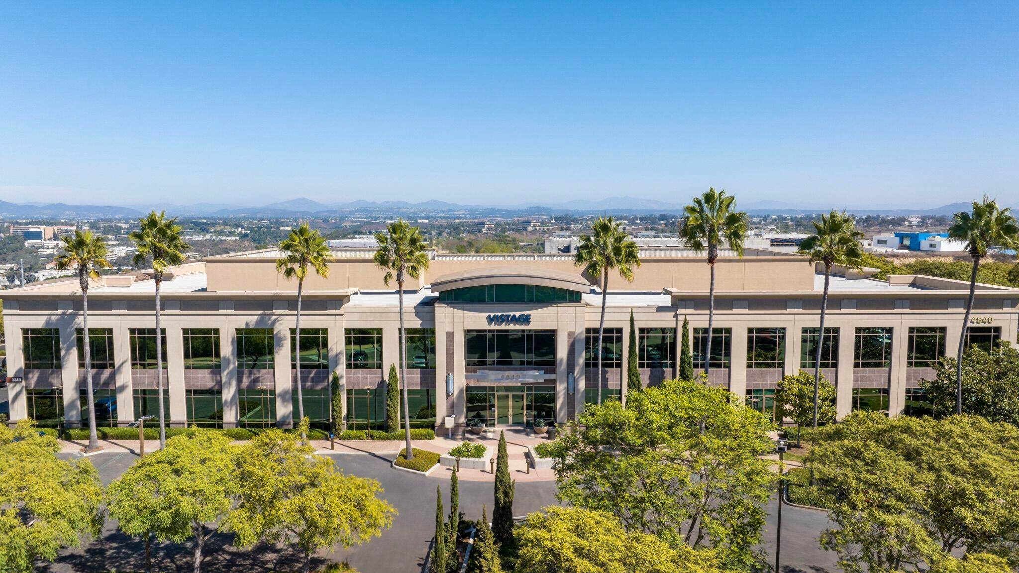 4790 Eastgate Mall, San Diego, CA en alquiler Foto del edificio- Imagen 1 de 76