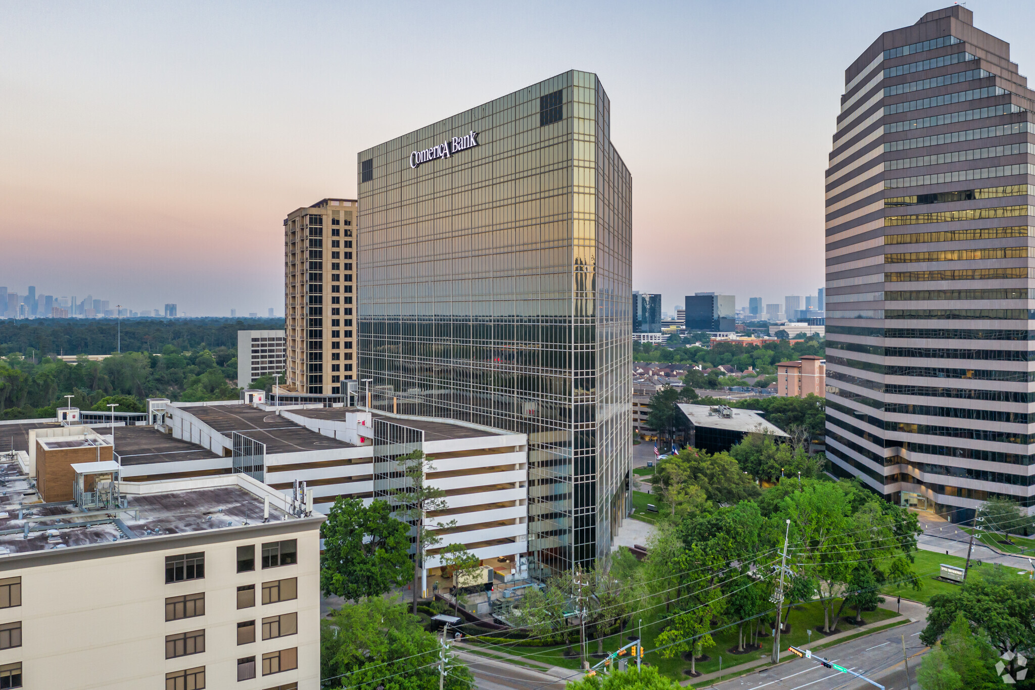 2 Riverway, Houston, TX en alquiler Foto del edificio- Imagen 1 de 24