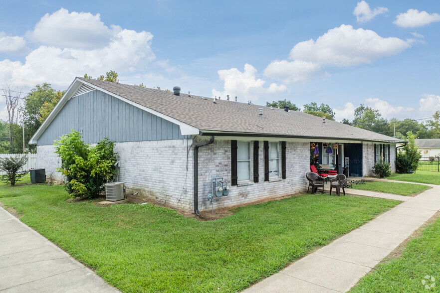 303 Genesis Ct, Yazoo City, MS en venta - Foto del edificio - Imagen 1 de 10