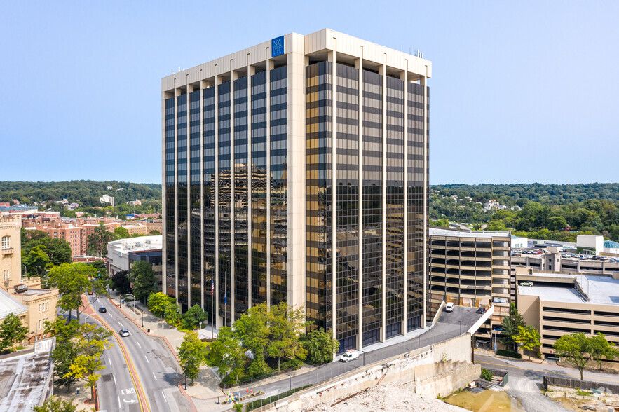 44 S Broadway, White Plains, NY en alquiler - Foto del edificio - Imagen 2 de 5