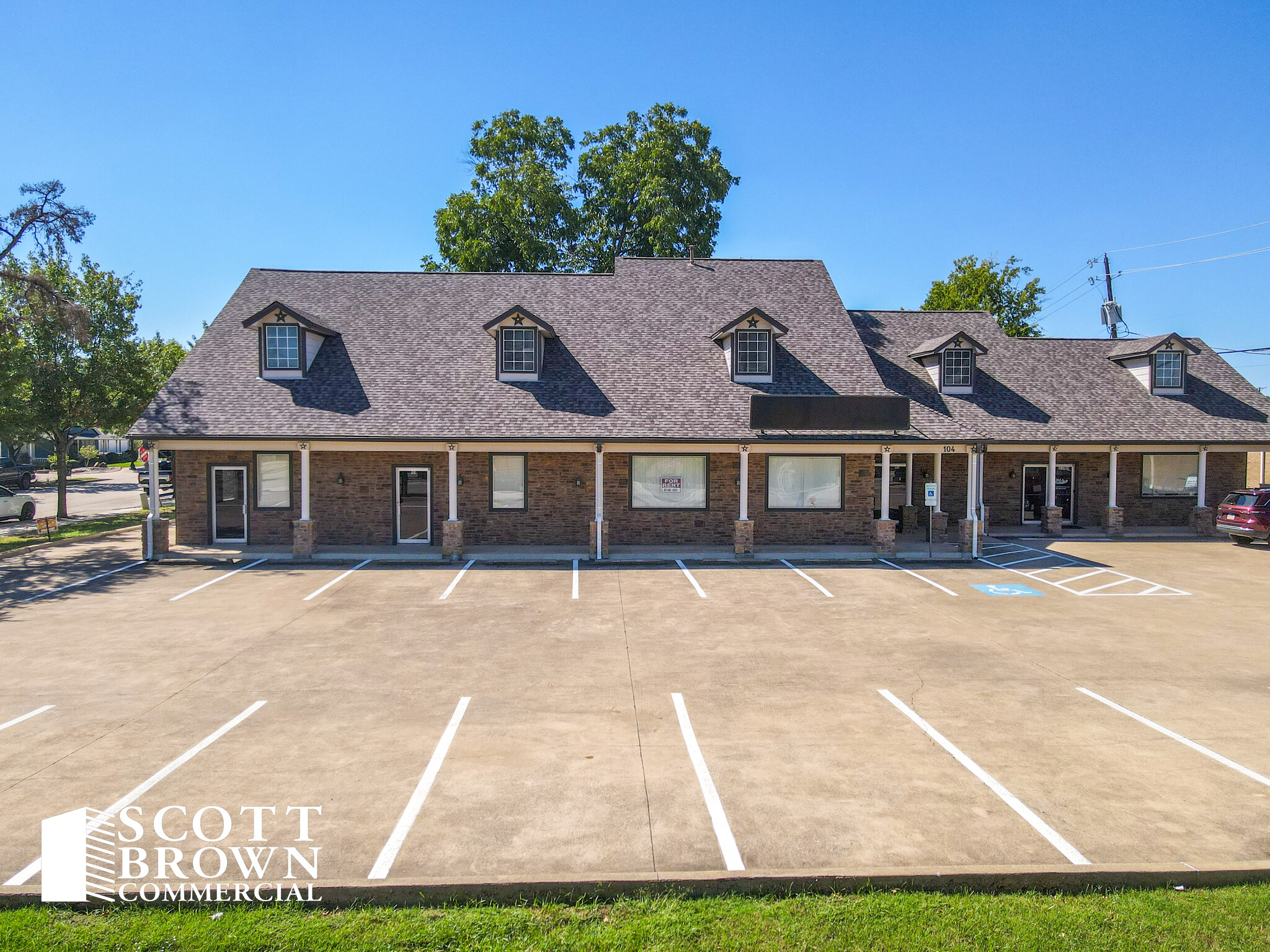 104 Houston St, Roanoke, TX en alquiler Foto del edificio- Imagen 1 de 17