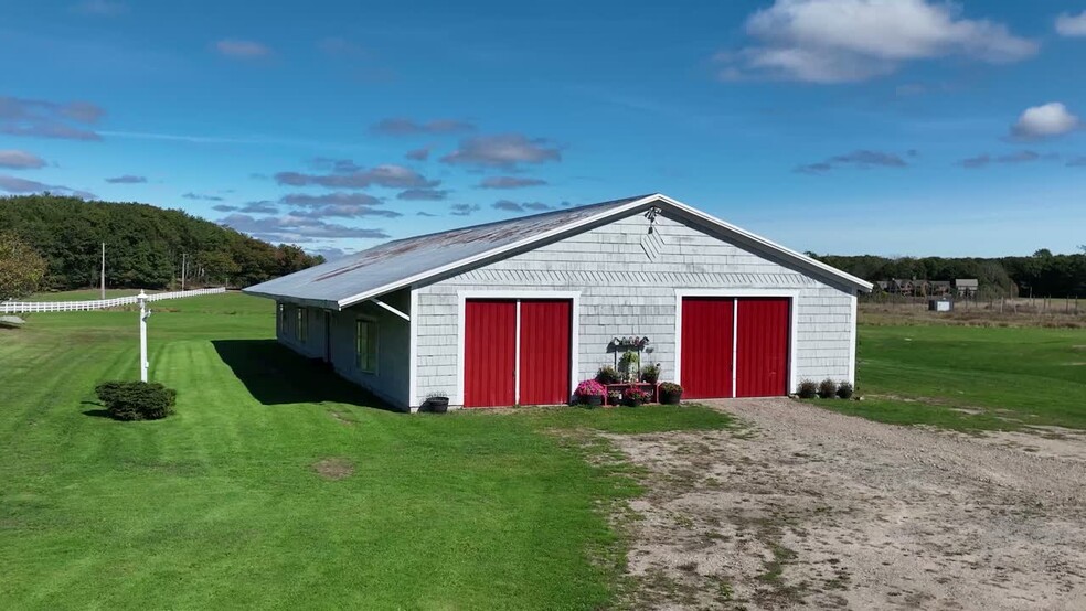 245 Arundel Rd, Kennebunkport, ME en venta - Vídeo de anuncio comercial - Imagen 2 de 66