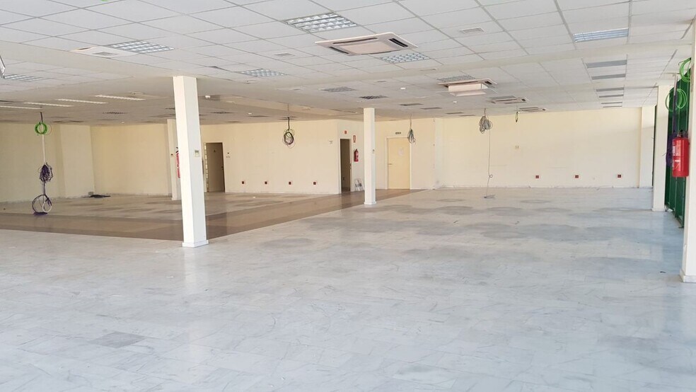 Oficina en SEVILLA en alquiler - Foto del edificio - Imagen 2 de 10