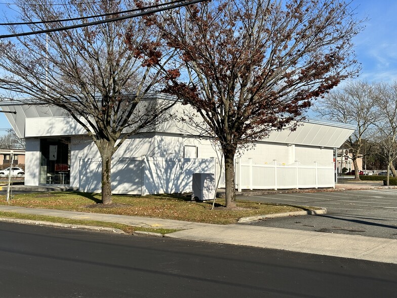 3850 Veterans Memorial Hwy, Bohemia, NY en venta - Foto del edificio - Imagen 2 de 34