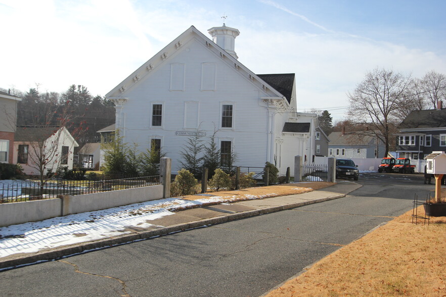 8 Court St, Uxbridge, MA en alquiler - Foto del edificio - Imagen 1 de 9