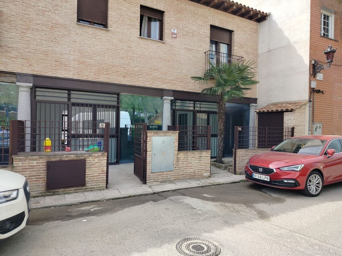 Ugena, TOL 45217 - Unidad Puerta 03, Esc. 1 - - Foto del interior - Image 1 of 20