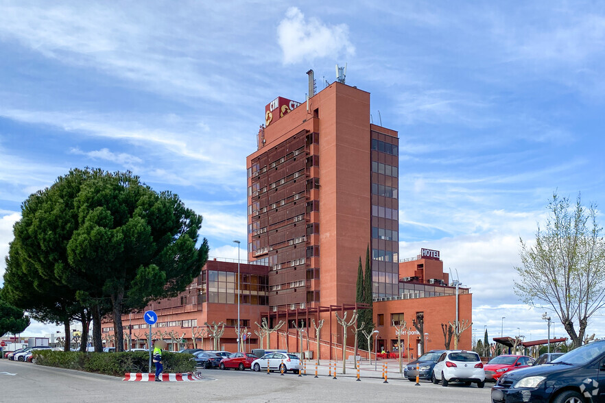 Ctra. Villaverde a Vallecas, 3500, Madrid, Madrid en alquiler - Foto del edificio - Imagen 2 de 6