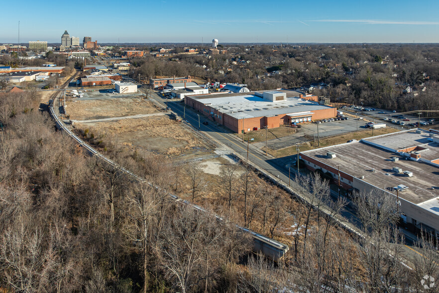 1100 S Elm St, Greensboro, NC en venta - Foto del edificio - Imagen 1 de 10