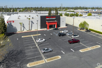 4224 W Shaw Ave, Fresno, CA - VISTA AÉREA  vista de mapa - Image1