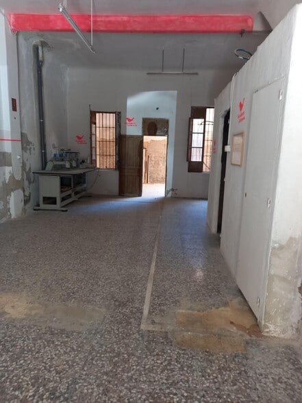 Local en Elche, Alicante en alquiler - Foto del interior - Imagen 2 de 5