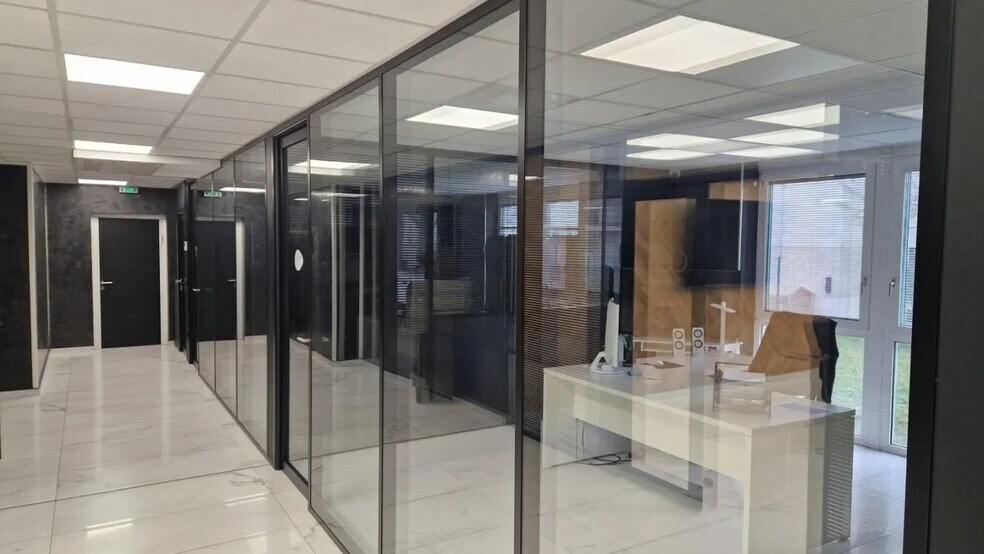 25 Rue Du 35Eme Regiment D'Aviation, Bron en alquiler - Foto del edificio - Imagen 2 de 14