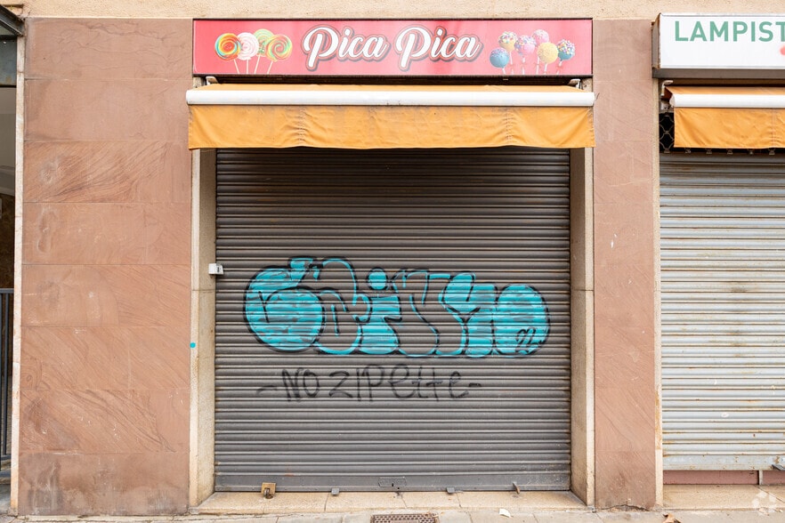 Edificio residencial en Barcelona, Barcelona en venta - Foto del edificio - Imagen 2 de 37