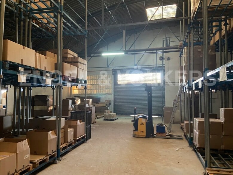 Nave en Sant Boi de Llobregat, Barcelona en venta - Foto del edificio - Imagen 3 de 7