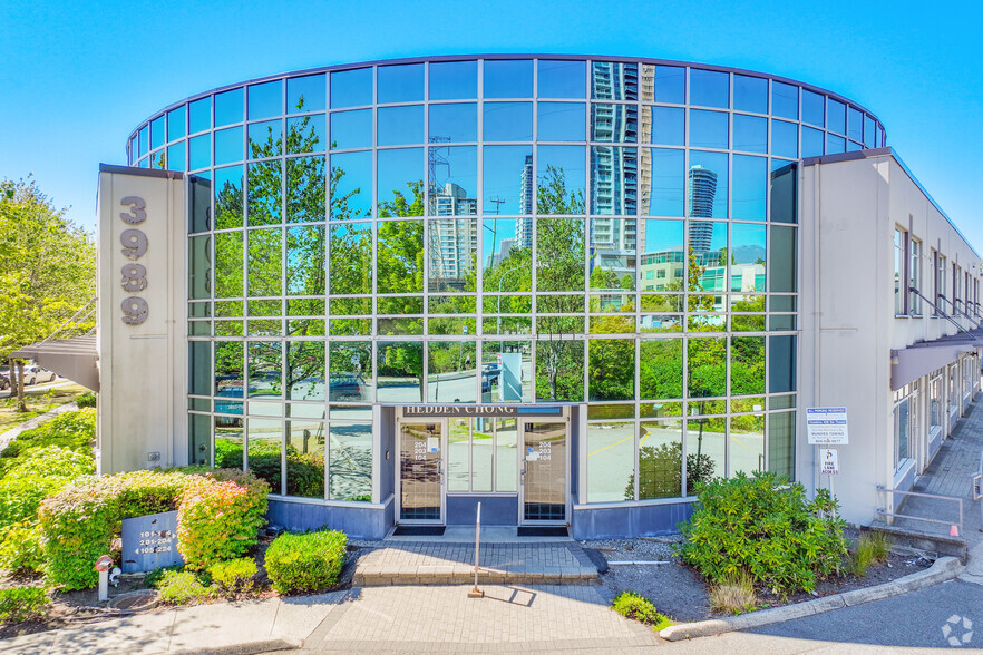 3989 Henning Dr, Burnaby, BC en venta - Foto del edificio - Imagen 3 de 8