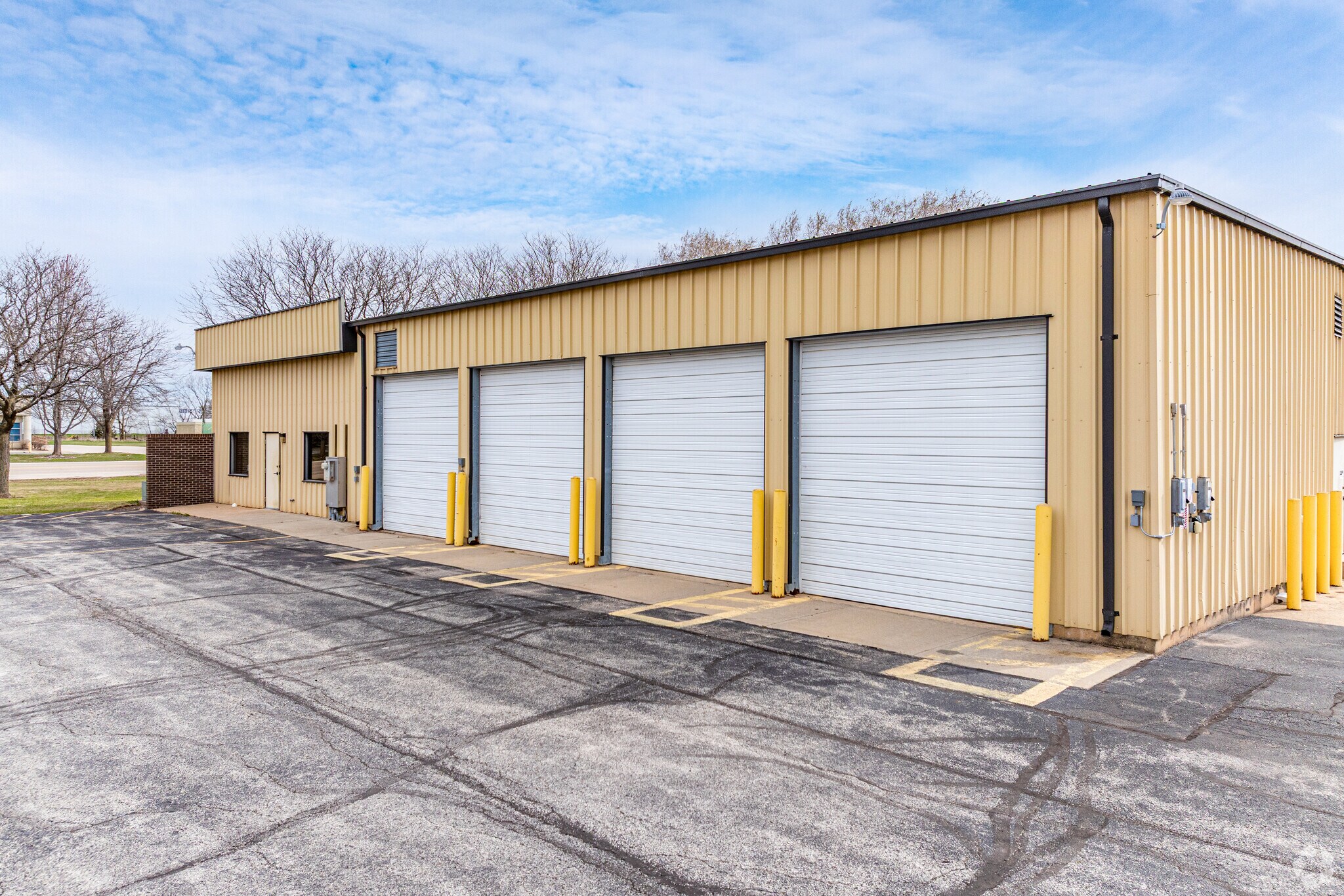 9941 N Alpine Rd, Machesney Park, IL en venta Foto del edificio- Imagen 1 de 1