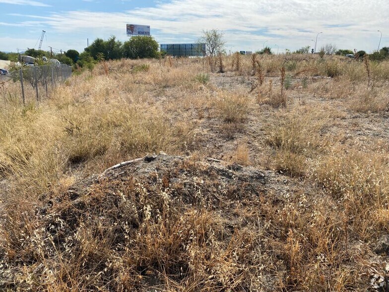 Calle de Octubre, 238P, Madrid, Madrid en venta - Foto del edificio - Imagen 2 de 6