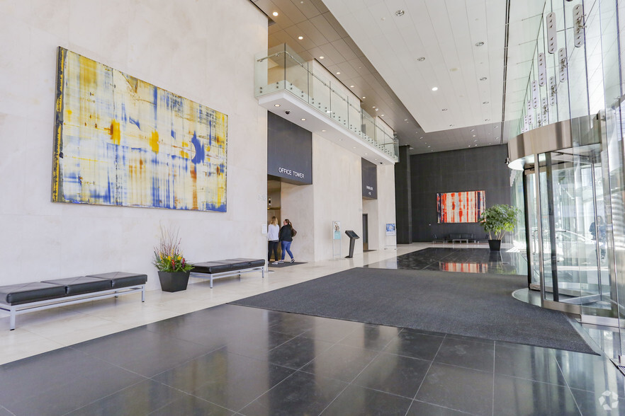 850 2nd St SW, Calgary, AB en alquiler - Lobby - Imagen 3 de 10