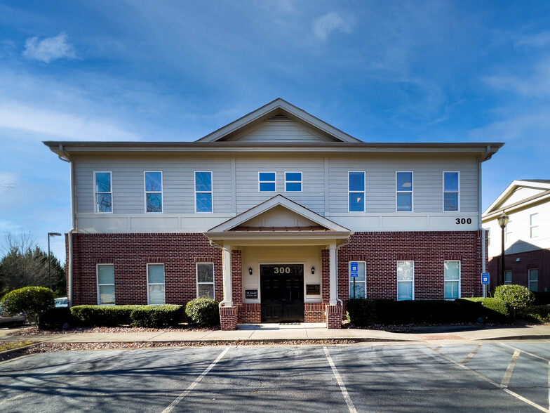 950 Scales Rd, Suwanee, GA en alquiler - Foto del edificio - Imagen 1 de 13