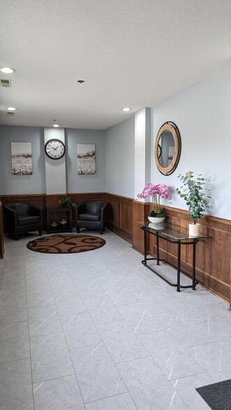 205 Washington St, Burlington, IA en alquiler - Lobby - Imagen 2 de 12