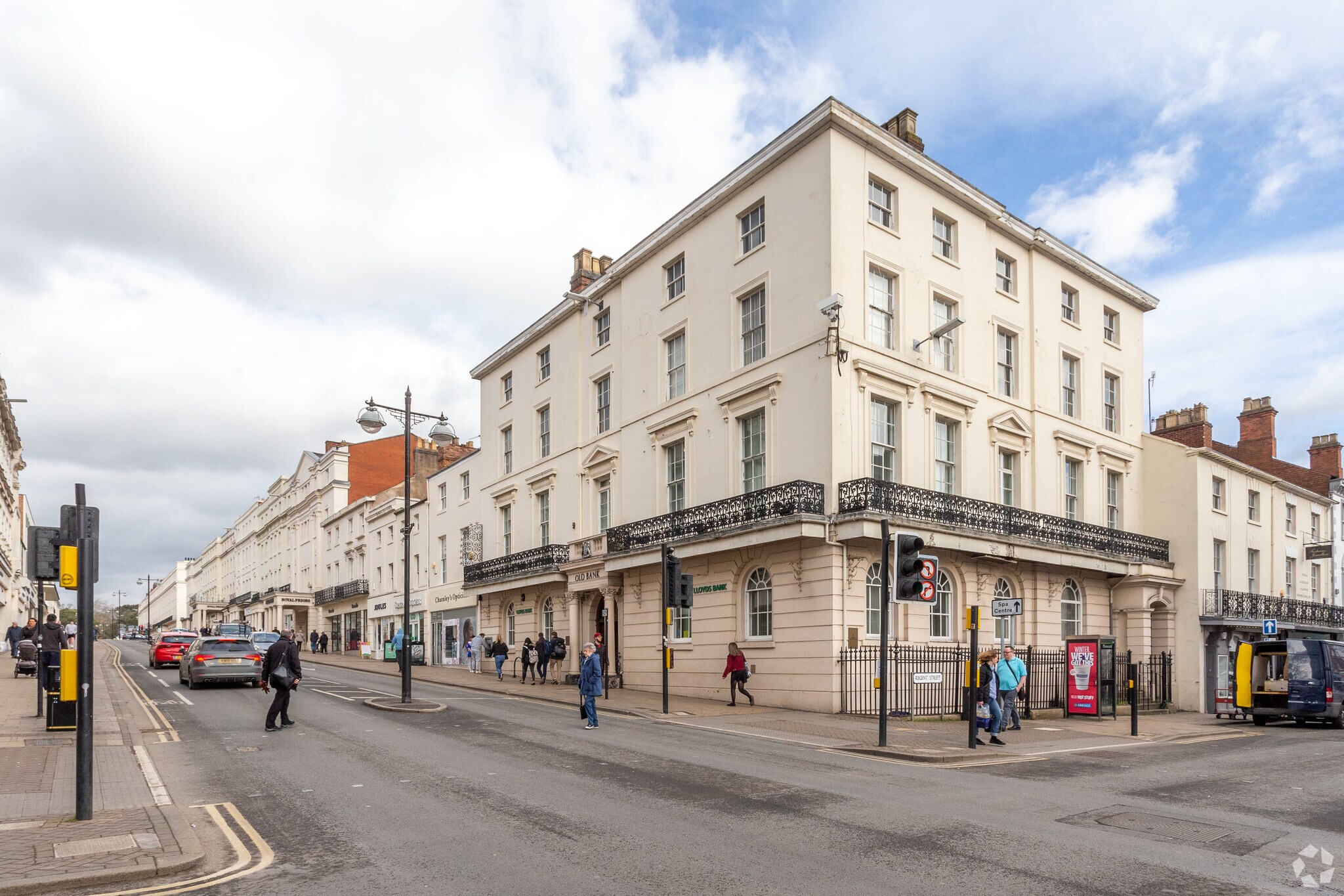 Royal Priors, Leamington Spa en alquiler Foto principal- Imagen 1 de 7