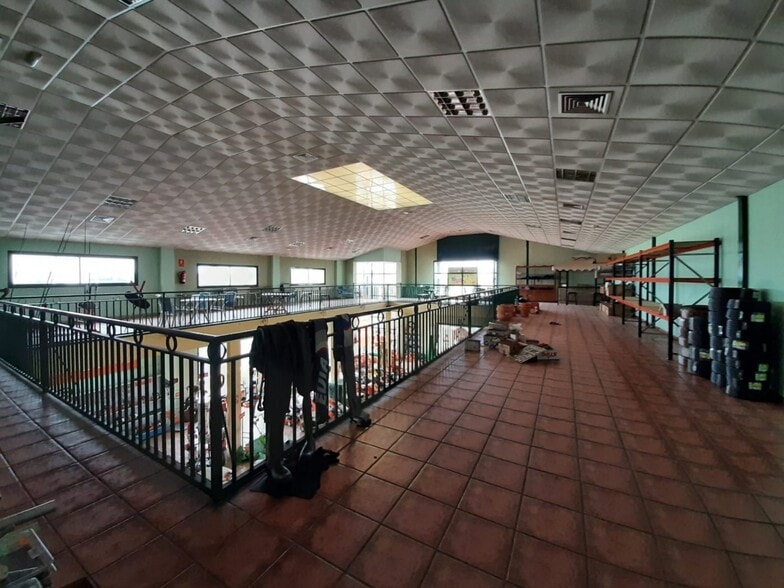Nave en Cáceres, Cáceres en venta - Foto del edificio - Imagen 3 de 28