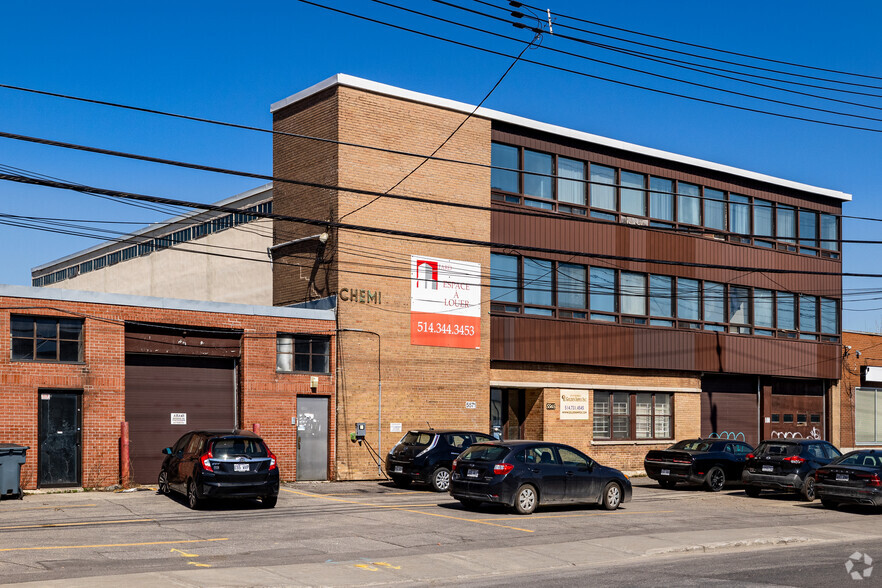 5571 Rue Paré, Montréal, QC en alquiler - Foto principal - Imagen 1 de 2