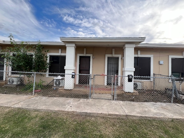 3315 San Agustin Ave, Laredo, TX en venta Foto del edificio- Imagen 1 de 35