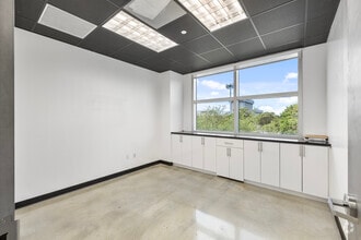 657 South Dr, Miami Springs, FL en alquiler Foto del interior- Imagen 2 de 14