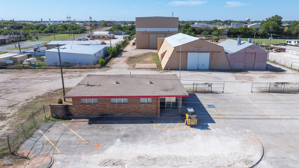 2024 Oak St st, Abilene, TX en venta - Foto del edificio - Imagen 2 de 76