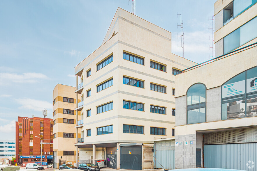 Calle de la Secoya, 29, Madrid, Madrid en venta - Foto del edificio - Imagen 2 de 3