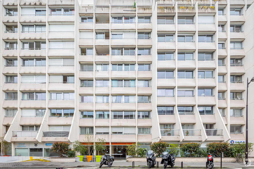 Edificio residencial en Paris en venta - Foto del edificio - Imagen 3 de 5