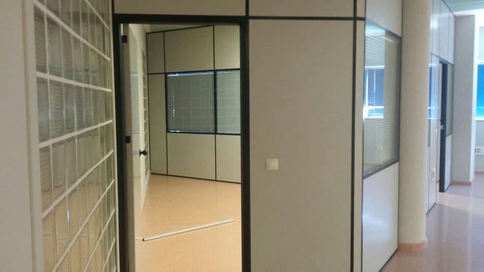 Oficina en SEVILLA en alquiler - Foto del edificio - Imagen 3 de 10