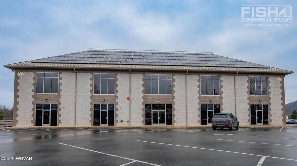 635 N Loyalsock Ave, Montoursville, PA en venta - Foto del edificio - Imagen 2 de 9