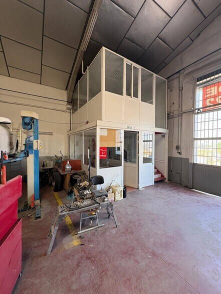 Nave en SEVILLA, Sevilla en venta - Foto del edificio - Imagen 2 de 6