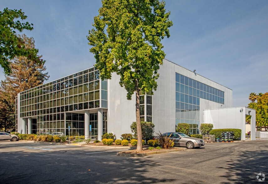 2160 Lundy Ave, San Jose, CA en alquiler - Foto del edificio - Imagen 3 de 4