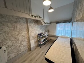 6 High St, Kings Langley en alquiler Foto del interior- Imagen 2 de 3