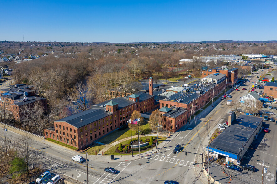 480 Pleasant St, Watertown, MA en alquiler - Vista aérea - Imagen 2 de 19